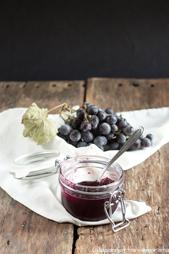 Gelatina di uva fragola La pagnotta innamorata