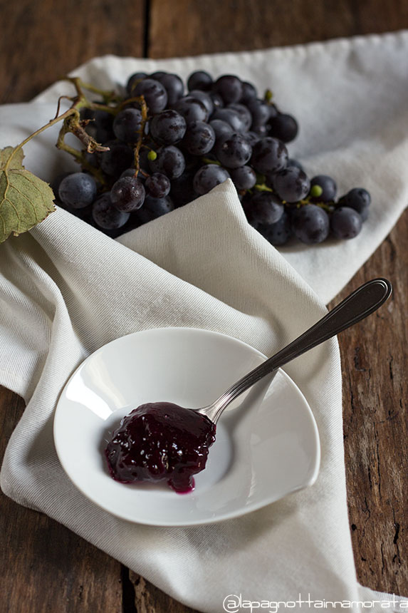 Gelatina di uva fragola La pagnotta innamorata
